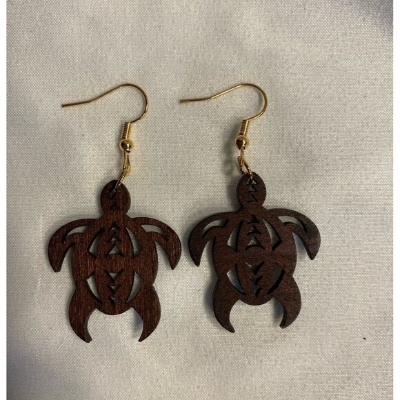 Earrings Sea Turtle Dangle Wooden Lightweight Versatile Casual Laser Cut Beach - Picture 1 of 4